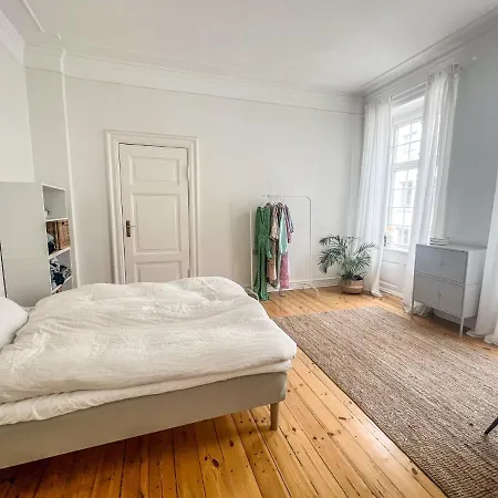 Spacious In The Heart Of * Kodaň